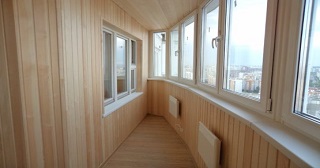Отделка, остекление, утепление балконов в Серпухове от 210 руб. м/2.